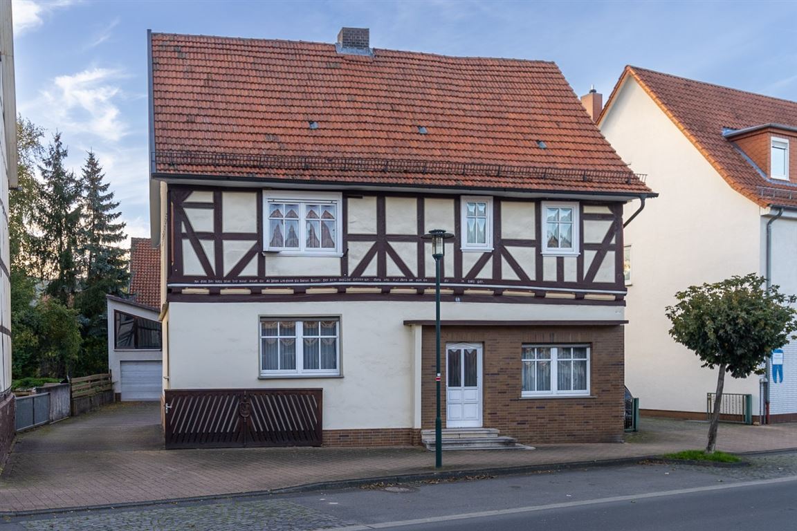 Einfamilienhaus zum Kauf 168.000 € 5 Zimmer 166 m²<br/>Wohnfläche 1.100 m²<br/>Grundstück ab sofort<br/>Verfügbarkeit Oetmannshausen Wehretal 37287