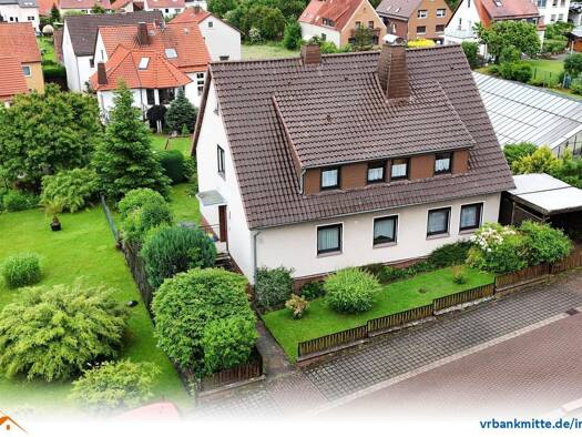 Mehrfamilienhaus zum Kauf 159.500 € 8 Zimmer 166 m² 683 m² Grundstück frei ab sofort Bilshausen 37434