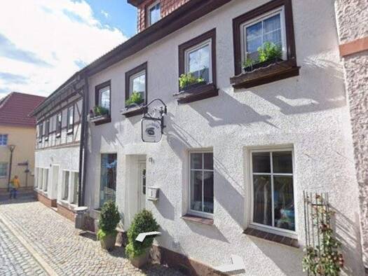 Reihenmittelhaus zum Kauf 100.000 € 6 Zimmer 143 m² 124 m² Grundstück Harzgerode 06493