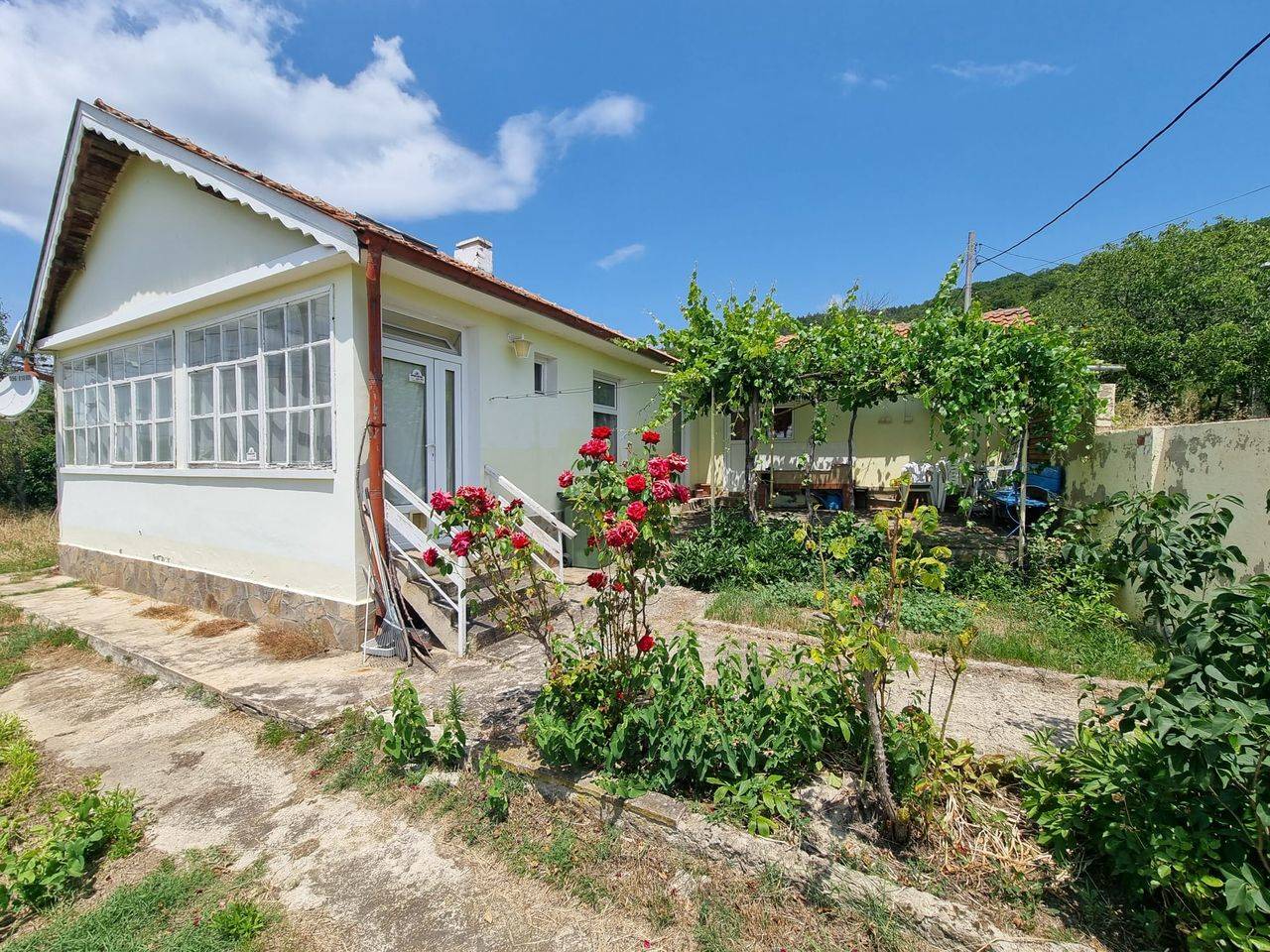 Reihenmittelhaus zum Kauf 100.000 € 6 Zimmer 135 m²<br/>Wohnfläche Goritsa 8225