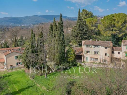 Einfamilienhaus zum Kauf 1.680.000 € 11 Zimmer 410 m² Tourrettes 83440