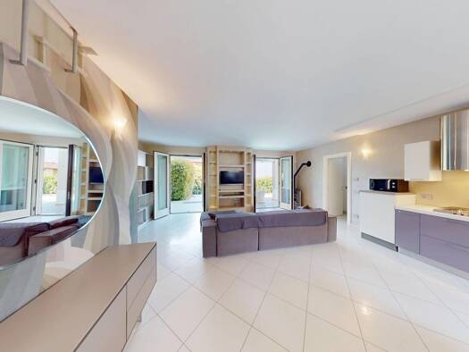 Haus zum Kauf 950.000 € 8 Zimmer 250 m² frei ab sofort Via dei Prati Polpenazze del Garda