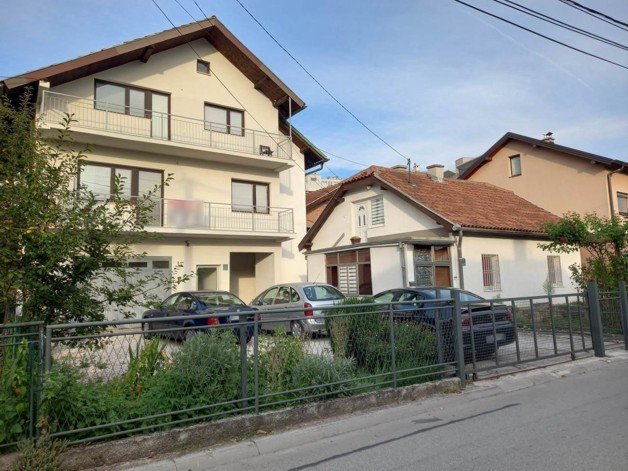 Einfamilienhaus zum Kauf 210.000 € 12 Zimmer 360 m²<br/>Wohnfläche 459 m²<br/>Grundstück Sarajevo/Stup 71210