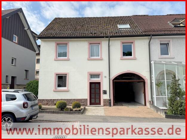 Mehrfamilienhaus zum Kauf 359.000 € 6 Zimmer 142,6 m² 308 m² Grundstück frei ab sofort Ersingen Kämpfelbach 75236