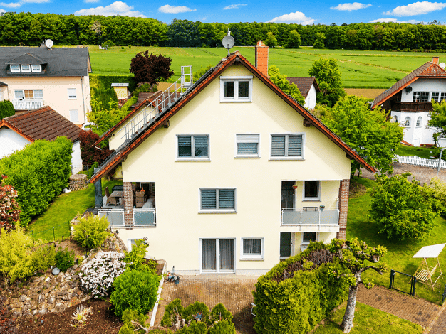 Haus zum Kauf 669.000 € 10 Zimmer 318,1 m² 692 m² Grundstück Oberkleen Langgöns 35428
