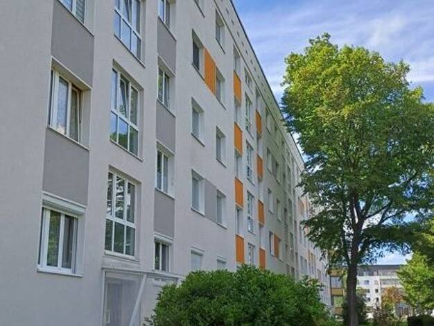 Wohnung zur Miete 393 € 2 Zimmer 48,7 m² frei ab 01.09.2026 Hertzstr. 6 Leuben Dresden 01257