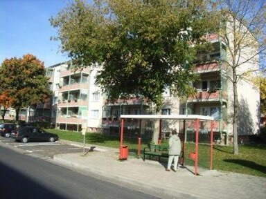 Wohnung zur Miete 318,50 € 2 Zimmer 49 m² EG frei ab sofort Riefstahlstr. 74 Neustrelitz Neustrelitz 17235