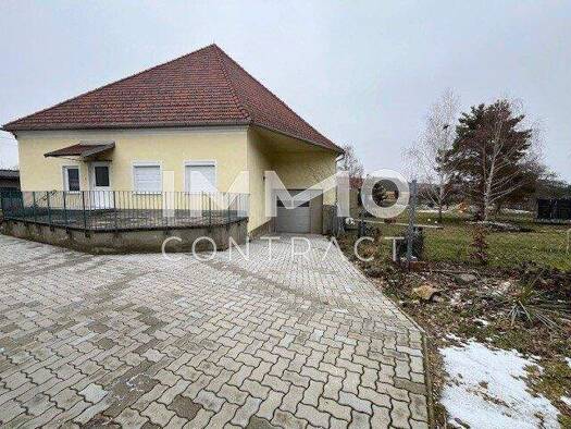 Wohnung zur Miete 650 € 3 Zimmer 82 m² Poysdorf 2170