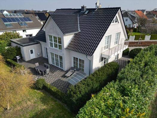 Einfamilienhaus zum Kauf 850.000 € 7 Zimmer 171,5 m² 675 m² Grundstück Lamme Lehndorf - Watenbüttel 38116