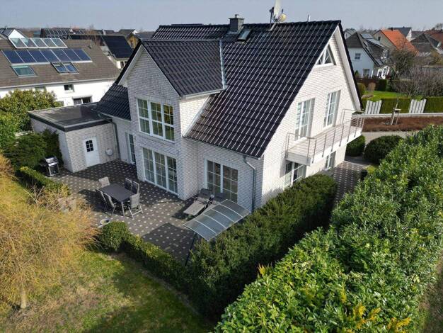 Einfamilienhaus zum Kauf 850.000 € 7 Zimmer 171,5 m² 675 m² Grundstück Lamme Braunschweig 38116