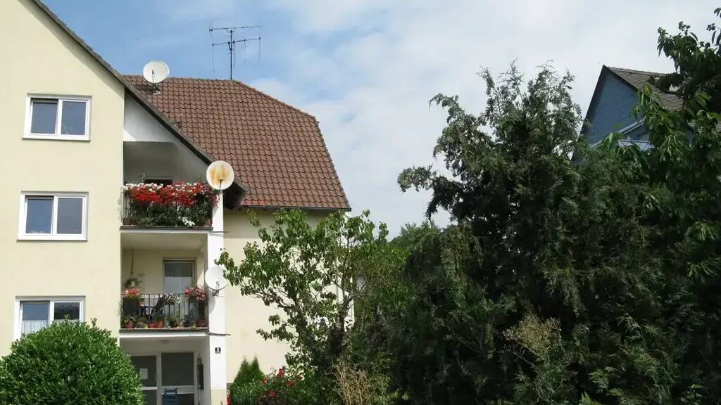 Mehrfamilienhaus zum Kauf als Kapitalanlage geeignet 18 Zimmer 450 m² 994 m² Grundstück Lichtenfels 96215