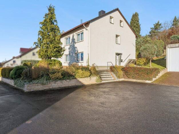 Mehrfamilienhaus zum Kauf 274.000 € 6 Zimmer 173,8 m² 745 m² Grundstück Böddiger Felsberg 34587