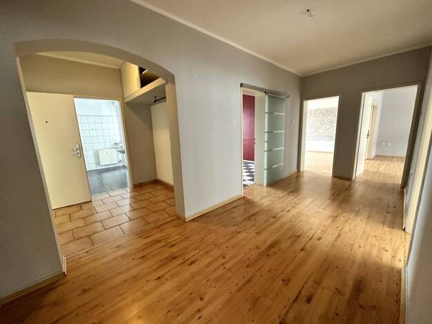 Wohnung zur Miete 871 € 4 Zimmer 130 m² 3. Geschoss frei ab sofort Altstadt Gelsenkirchen 45879