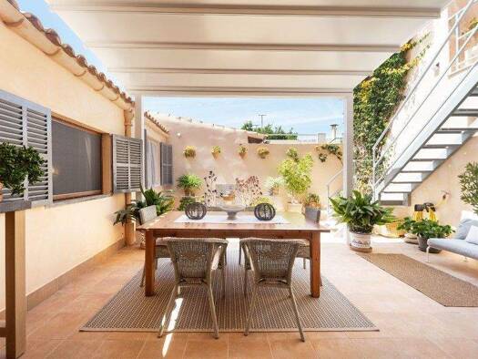 Haus zum Kauf 1.980.000 € 6 Zimmer 350 m² 230 m² Grundstück Ses Salines 07640