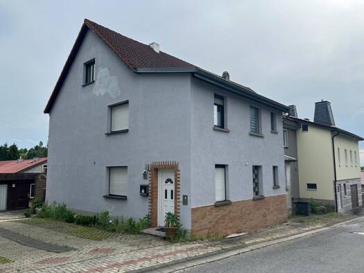 Mehrfamilienhaus zum Kauf 85.000 € 10 Zimmer 128 m² 994 m² Grundstück Waffenrod Eisfeld 98673
