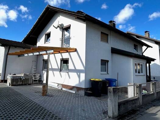 Einfamilienhaus zum Kauf provisionsfrei 379.000 € 4 Zimmer 160 m² 617 m² Grundstück Simbach Simbach a.Inn 84359