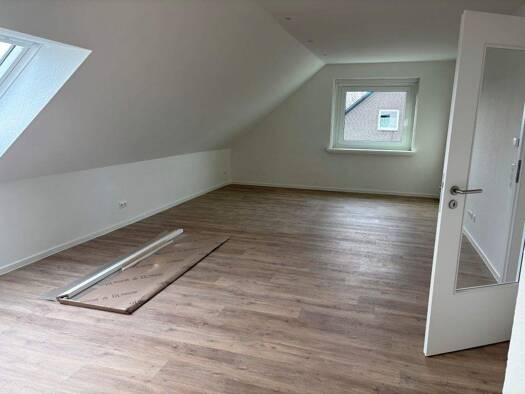 Wohnung zur Miete 990 € 3 Zimmer 90 m² 2. Geschoss Meisenstraße 15 Neustadt Neustadt am Rübenberge 31535