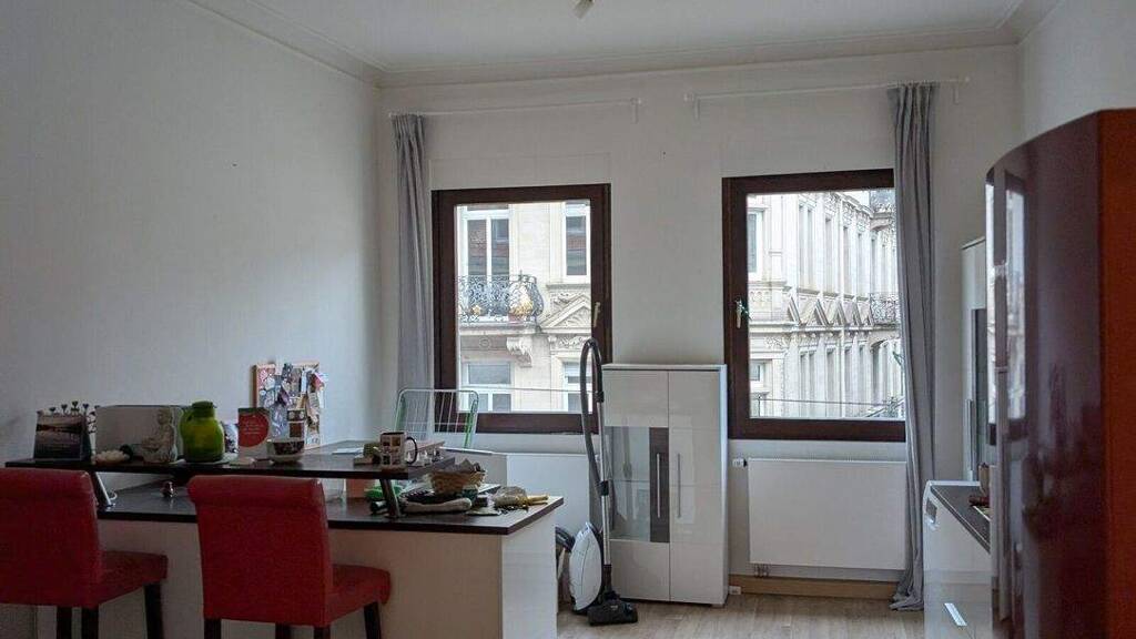 Wohnung zur Miete 700 € 2 Zimmer 89 m² 2. Geschoss frei ab 01.03.2026 Innenstadt Baden-Baden 76530