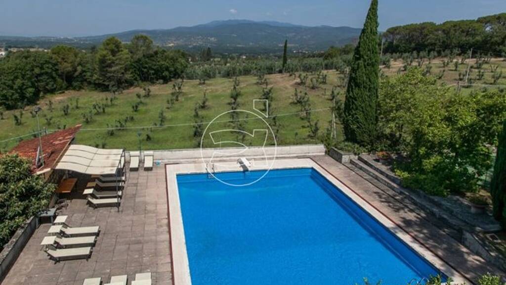 Villa zum Kauf 2.500.000 € 700 m² 15.000 m² Grundstück Arezzo