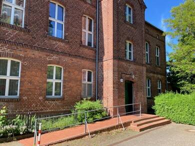 Wohnung zur Miete 212 € 1 Zimmer 42,4 m² 1. Geschoss frei ab 01.08.2025 Am Kirchplatz 3 Deetz Groß Kreutz (Havel) 14550
