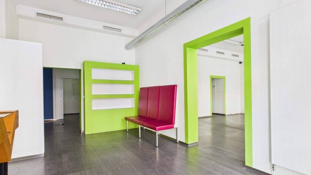 Laden zum Kauf 134.000 € 173 m² Verkaufsfläche Wiener Neustadt 2700