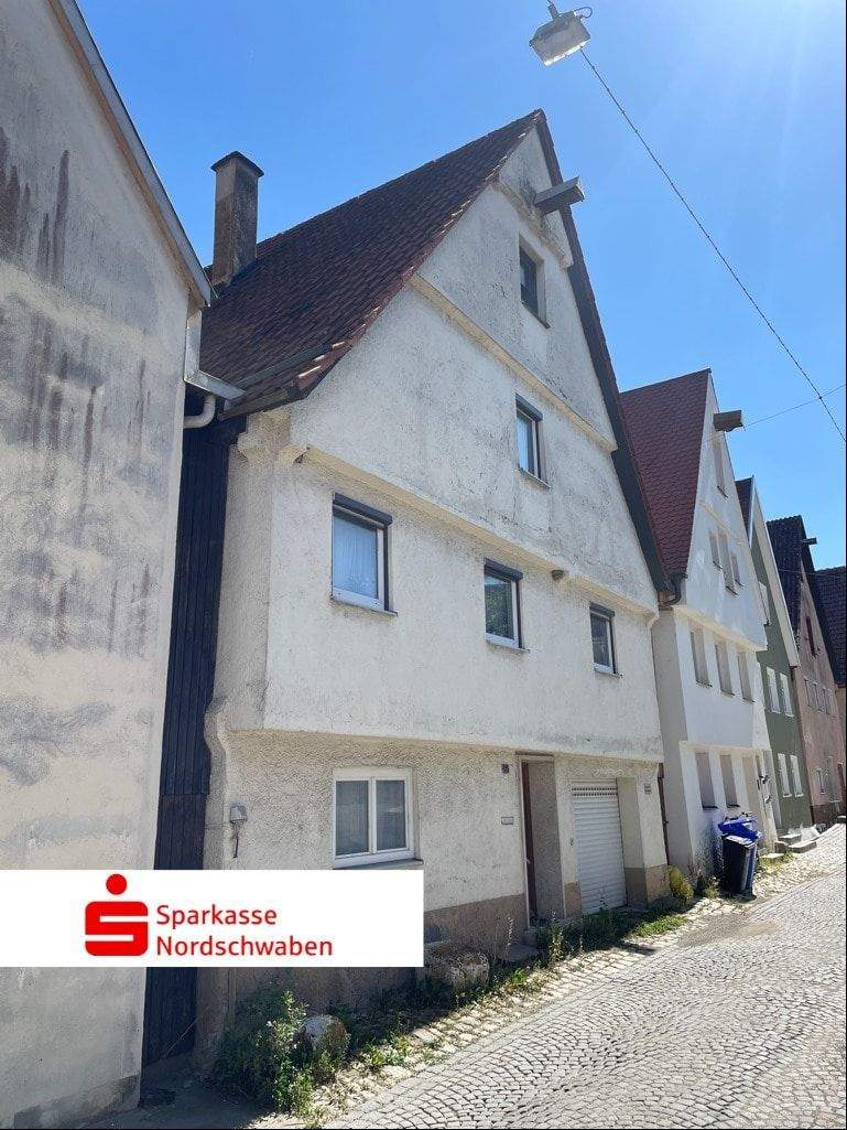 Immobilie in Lauingen (Donau) - Altstadthaus mit Charakter - 400 Jahre Geschichte in Ihrem neuen Zuhause! - Bild 0