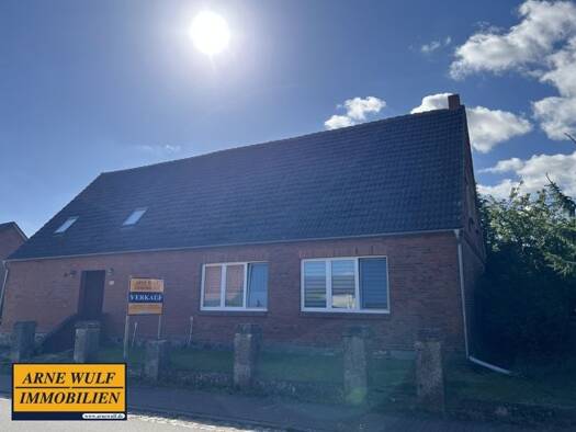 Einfamilienhaus zum Kauf 145.000 € 7 Zimmer 248,5 m² 1.308 m² Grundstück Spornitz Spornitz 19372