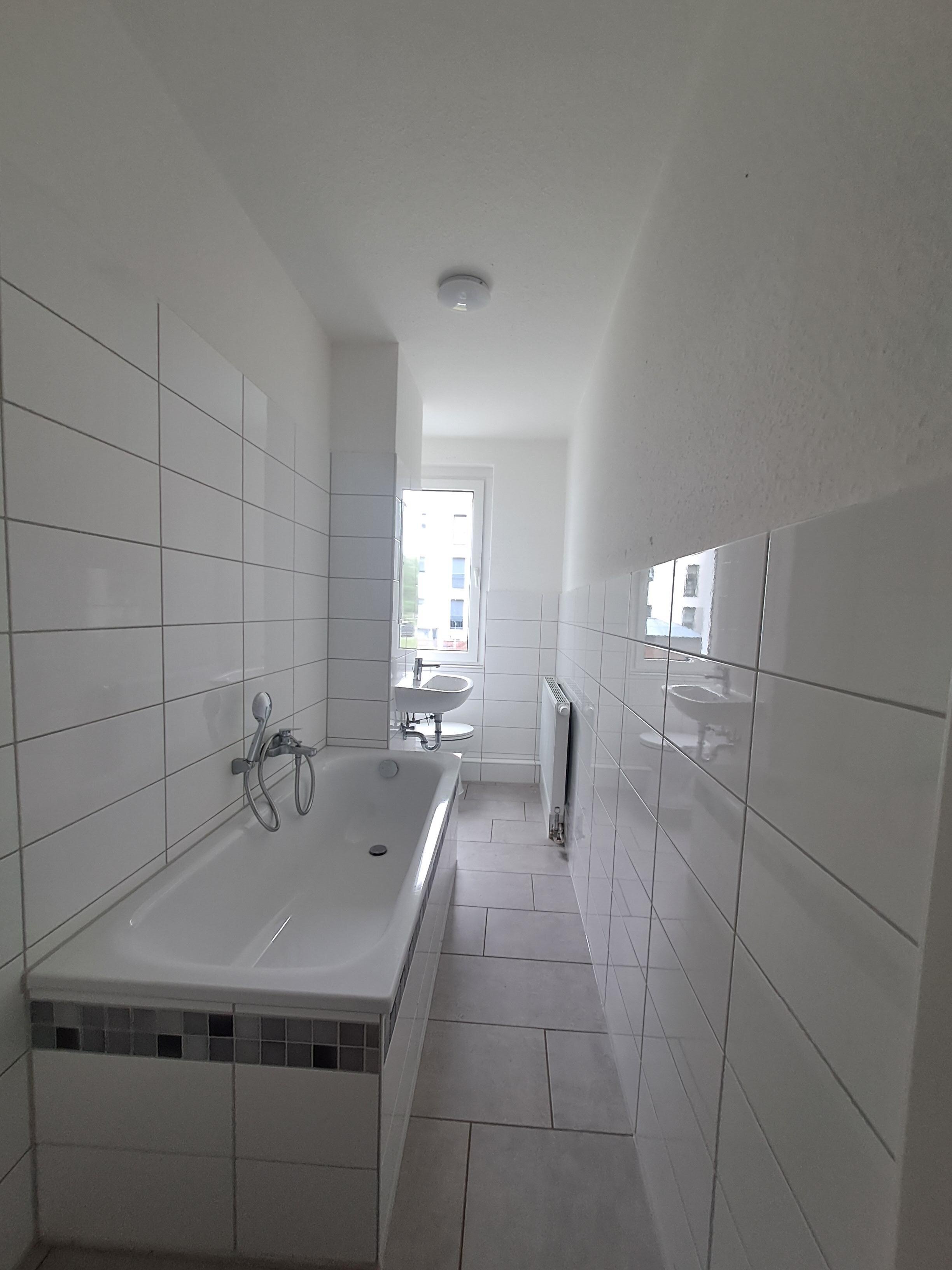 Wohnung zur Miete 465 € 4 Zimmer 66,8 m²<br/>Wohnfläche EG<br/>Geschoss ab sofort<br/>Verfügbarkeit Humboldtstraße 19 Greppin Bitterfeld-Wolfen 06749