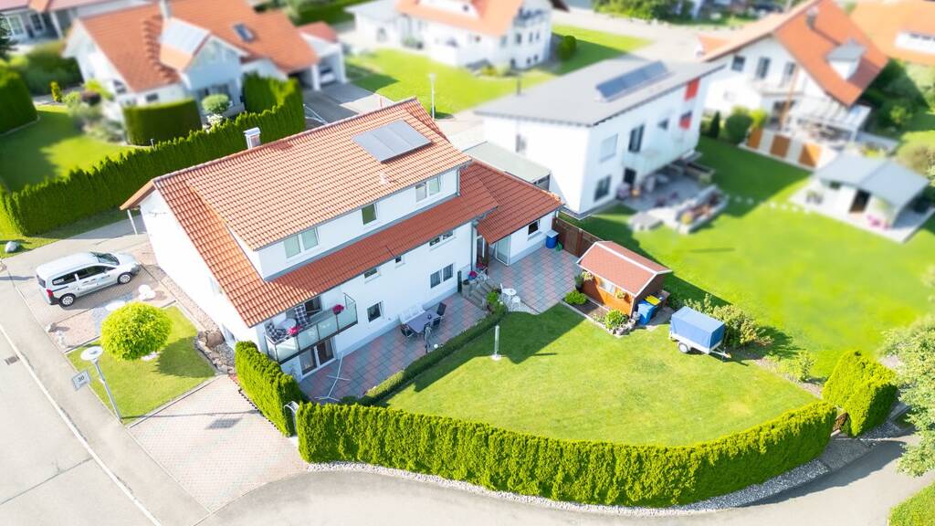Mehrfamilienhaus zum Kauf 585.000 € 9 Zimmer 255 m² 652 m² Grundstück Bubsheim 78585