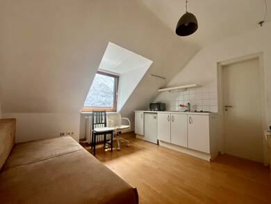Wohnung zur Miete 285 € 1 Zimmer 18 m² 3. Geschoss frei ab 01.10.2025 Mainz 55116