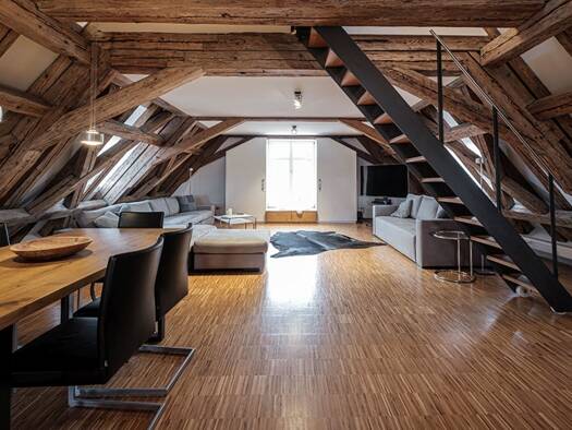 Loft zur Miete 1.200 € 2 Zimmer 123 m² 1. Geschoss frei ab 01.11.2025 Schlossplatz 11 Meersburg 88709