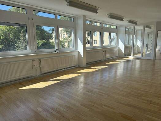 Bürofläche zur Miete 19 € 5 Zimmer Wien 1130