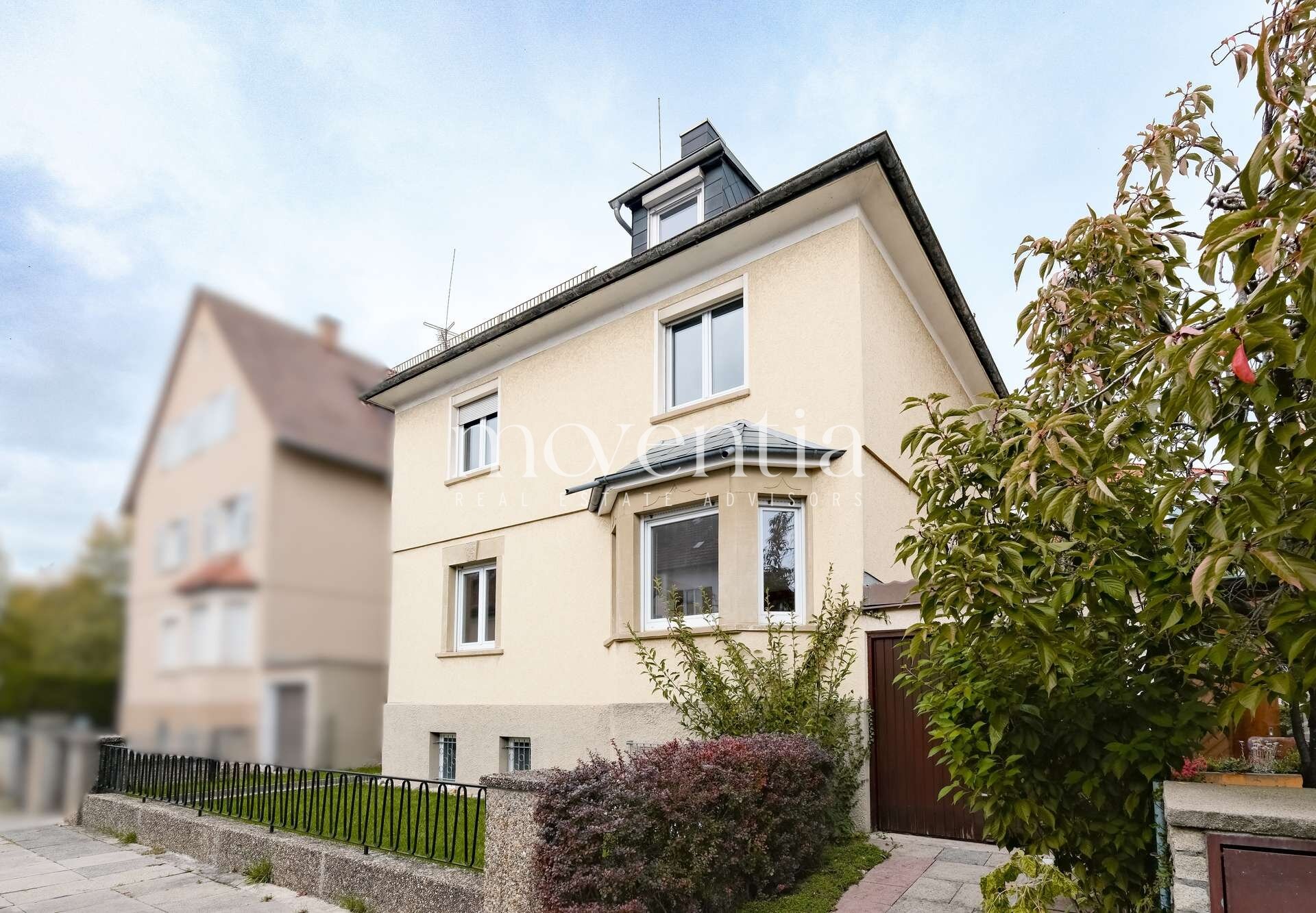 Mehrfamilienhaus zum Kauf 625.000 € 6,5 Zimmer 128 m²<br/>Wohnfläche 236 m²<br/>Grundstück Weilimdorf Stuttgart 70499