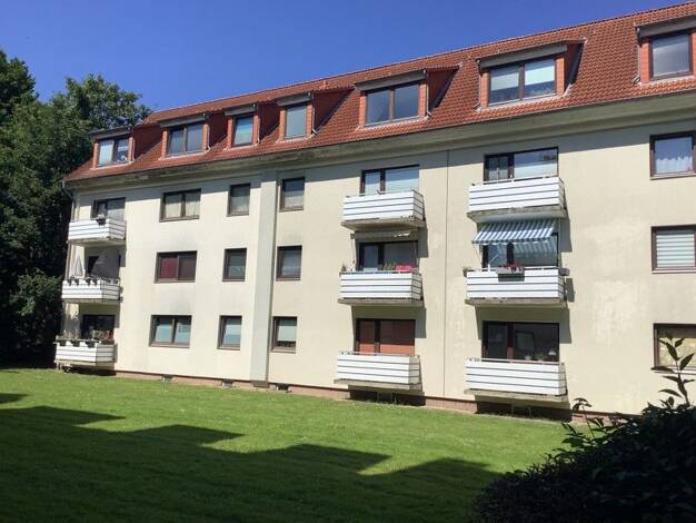 Wohnung zur Miete 570 € 2 Zimmer 59,8 m² Dachgeschoss frei ab 02.08.2025 Prieser Höhe 2 Friedrichsort Kiel 24159