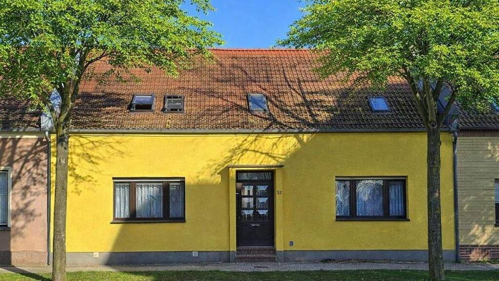 Mehrfamilienhaus zum Kauf 105.000 € 5,5 Zimmer 139 m² 510 m² Grundstück Burg 39288