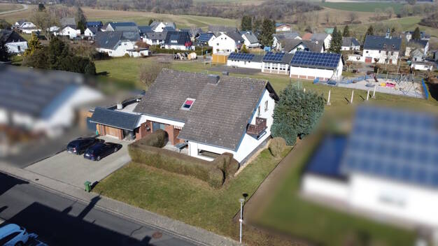 Mehrfamilienhaus zum Kauf 379.000 € 6,5 Zimmer 200,8 m² 735 m² Grundstück Heinzenbach / Hunsrück 55483