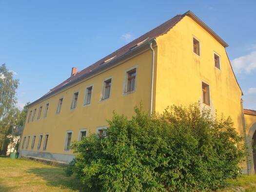 Mehrfamilienhaus zum Kauf 890.000 € 921,2 m² 5.320 m² Grundstück Harthaer Straße 49 Dorfhain 01738