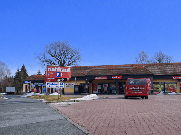 Kaufhaus zum Kauf als Kapitalanlage geeignet 600.000 € 1 Zimmer 1.043 m² Hauptstraße 199 Eibau Kottmar 02739