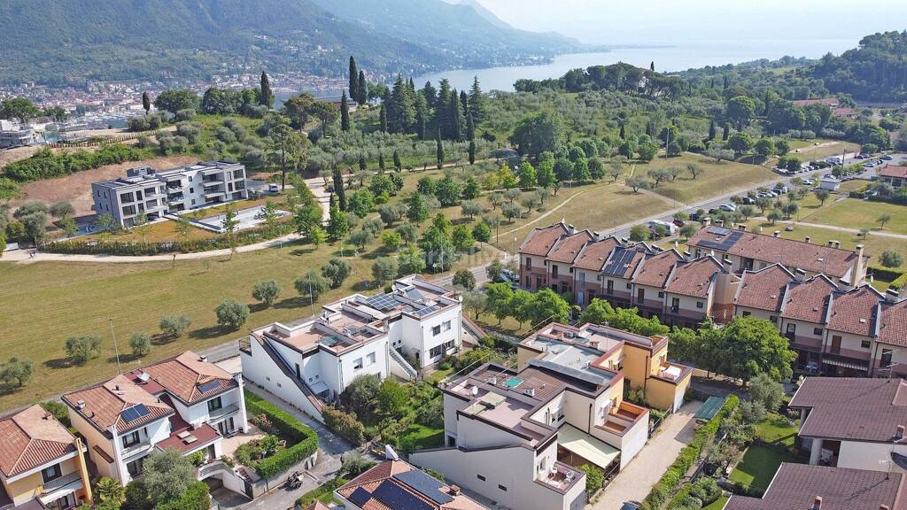 Haus zum Kauf 340.000 € 4 Zimmer 130 m² 200 m² Grundstück frei ab sofort Salò