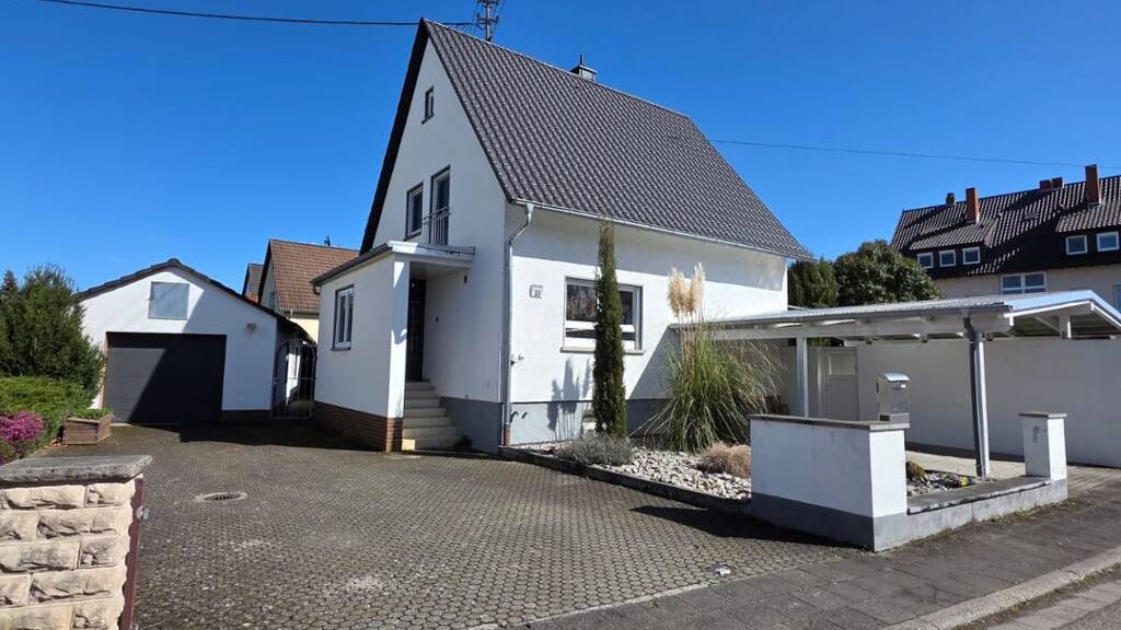 Einfamilienhaus zur Miete 1.400 € 4 Zimmer 102 m² 485 m² Grundstück frei ab 01.07.2026 Böhl-Iggelheim 67459