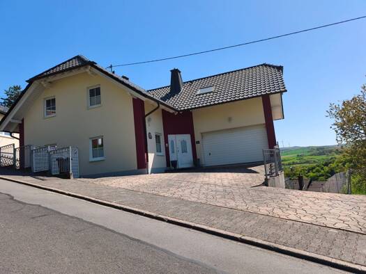 Einfamilienhaus zum Kauf 385.000 € 9 Zimmer 280 m² 800 m² Grundstück frei ab sofort Fischbach 55743