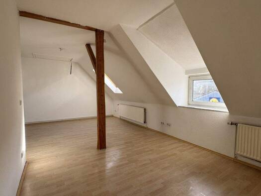 Wohnung zur Miete 780 € 4 Zimmer 90 m² Bad Salzdetfurth 31162