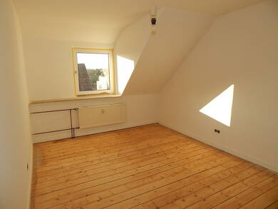 Wohnung zur Miete 485 € 2 Zimmer 40 m² Dachgeschoss, 3. Geschoss frei ab 01.09.2025 Eisenbahnstraße 2 Gartetalbahnhof Göttingen 37073
