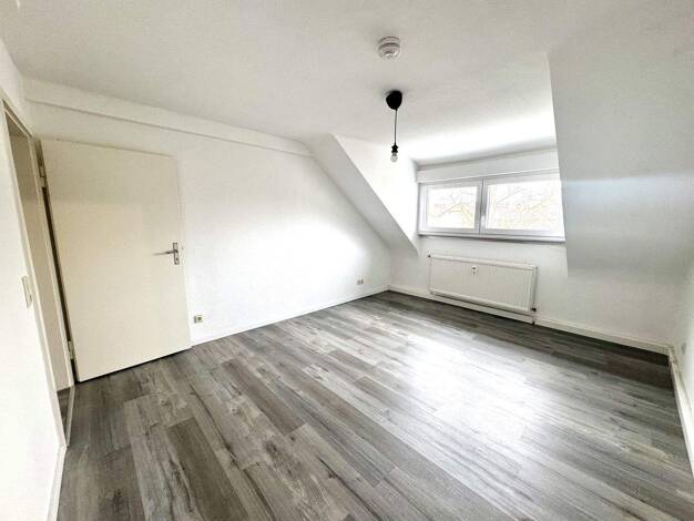 Wohnung zur Miete 390 € 2 Zimmer 41 m² 3. Geschoss frei ab sofort Innenstadt Kaiserslautern 67655