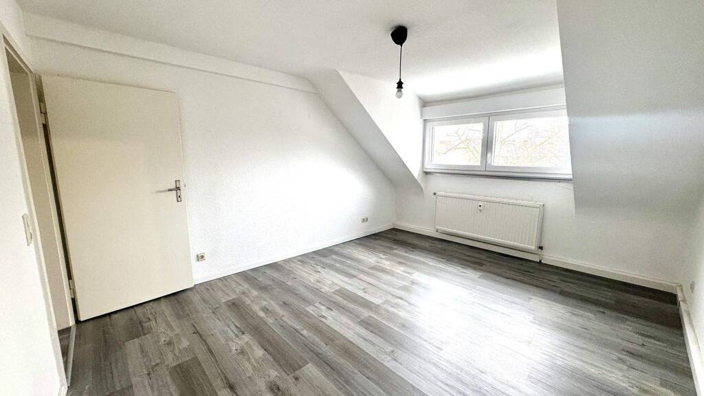 Wohnung zur Miete 390 € 2 Zimmer 41 m² 3. Geschoss frei ab sofort Innenstadt Kaiserslautern 67655
