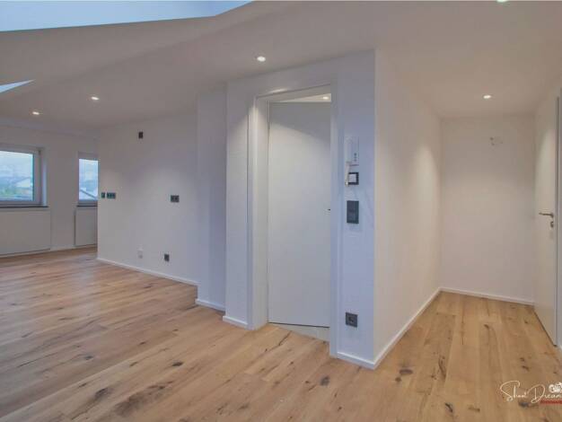 Wohnung zur Miete 700 € 1,5 Zimmer 34 m² Dachgeschoss frei ab 15.08.2025 Hohentaufenstraße 14 Unterschmeien Sigmaringen 72488