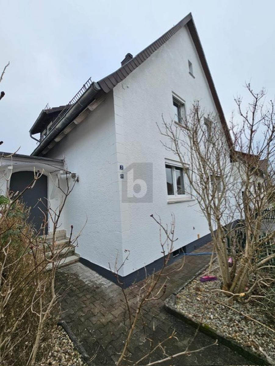 Mehrfamilienhaus zum Kauf 399.000 € 9 Zimmer 231 m²<br/>Wohnfläche 540 m²<br/>Grundstück Oeslau Rödental 96472