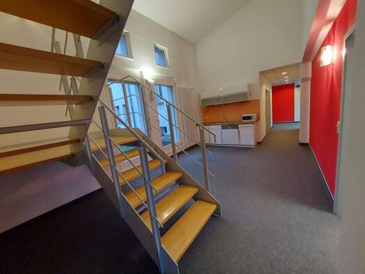 Bürofläche zur Miete 990 € 5 Zimmer 160 m² Bürofläche Altstadt Schweinfurt 97421