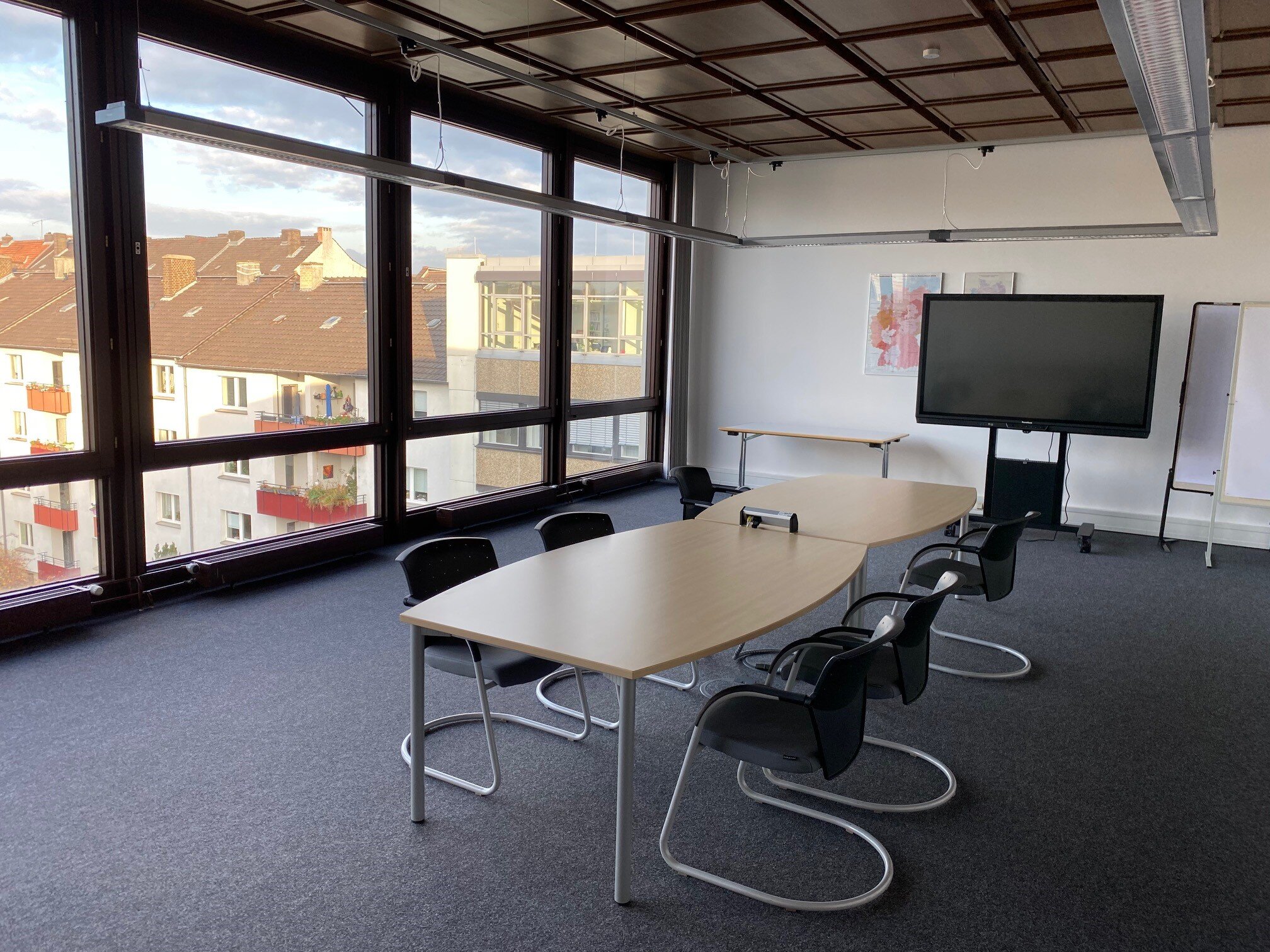 Büro-/Praxisfläche zur Miete provisionsfrei 520 m²<br/>Bürofläche von 420 m² bis 530 m²<br/>Teilbarkeit Westend Kassel 34119