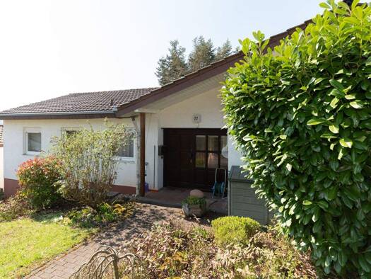 Bungalow zum Kauf 279.000 € 7 Zimmer 129,3 m² 732 m² Grundstück frei ab sofort Steinborn Eisenberg (Pfalz) 67304